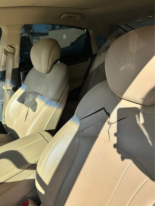 2015 Hyundai Genesis - Image 8 of 8
