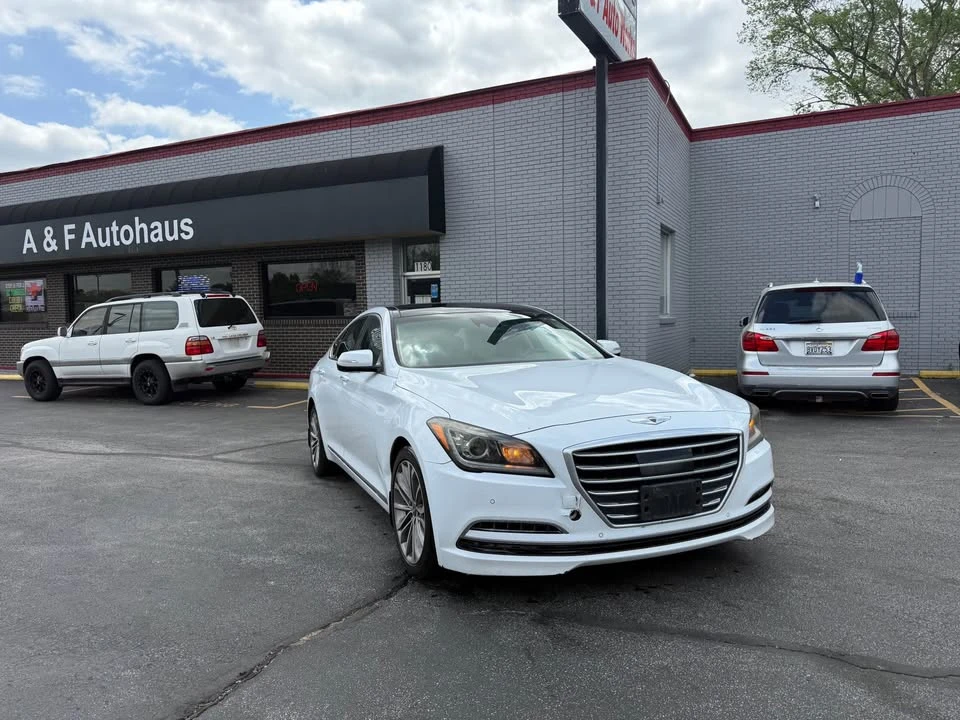 2015 Hyundai Genesis - Image 2 of 14