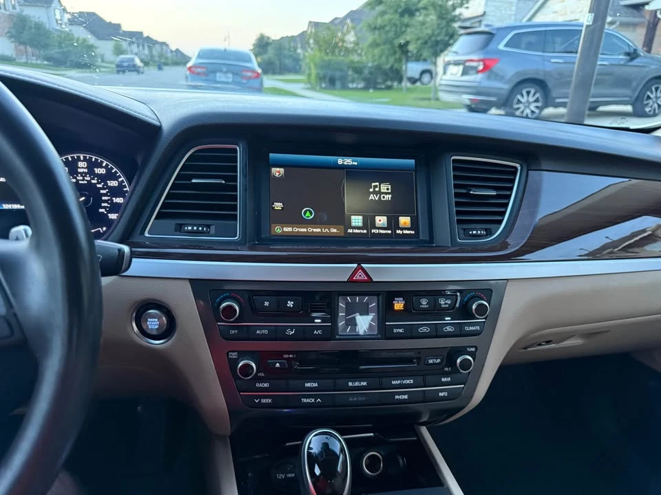 2015 Hyundai Genesis - Image 7 of 18