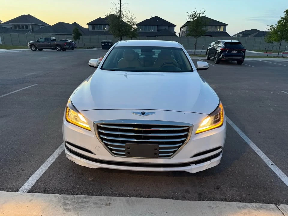 2015 Hyundai Genesis - Image 13 of 18