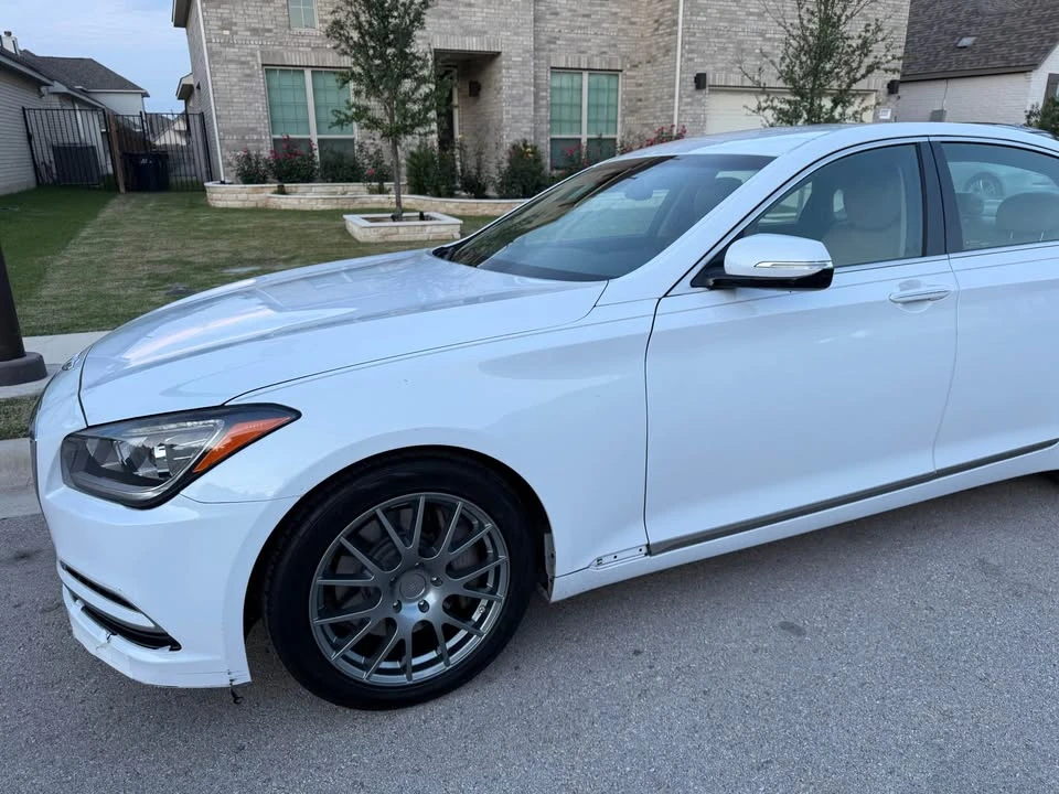 2015 Hyundai Genesis - Image 3 of 18