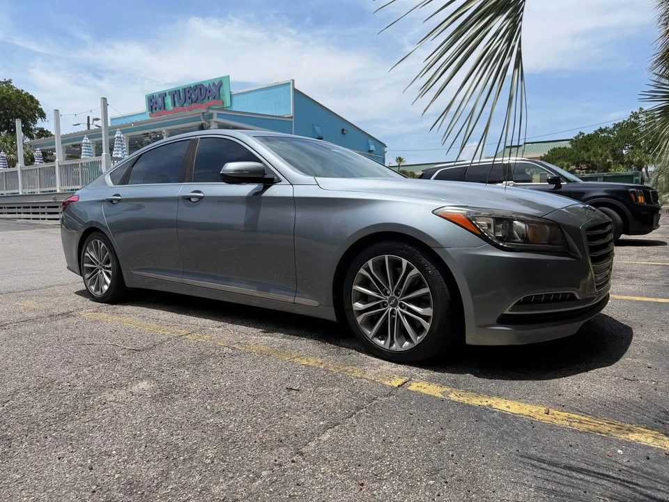 2015 Hyundai Genesis - Image 6 of 14