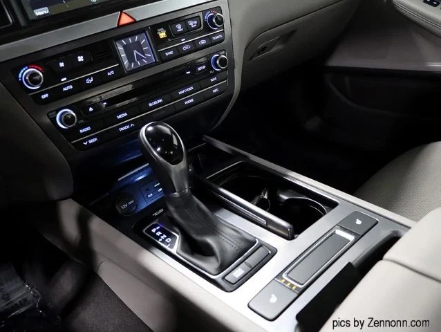 2015 Hyundai Genesis - Image 21 of 21