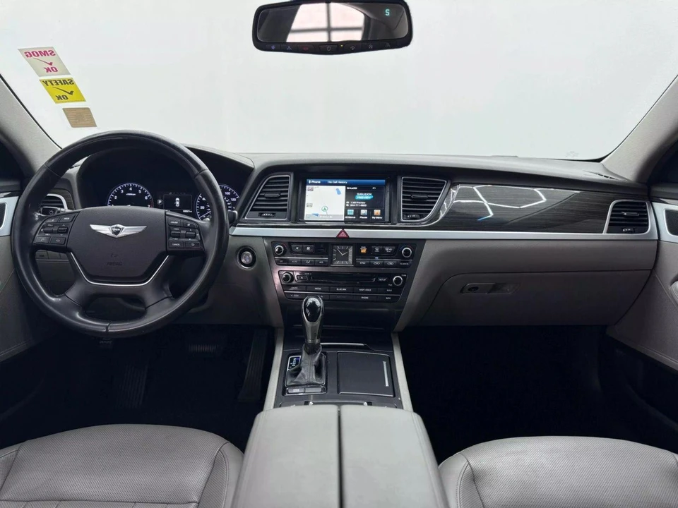 2015 Hyundai Genesis - Image 11 of 21