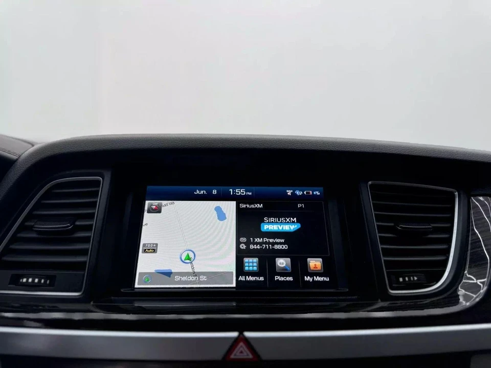 2015 Hyundai Genesis - Image 13 of 21