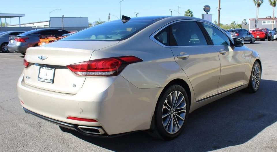 2015 Hyundai Genesis - Image 4 of 20