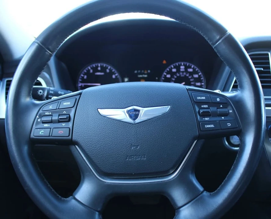 2015 Hyundai Genesis - Image 7 of 20