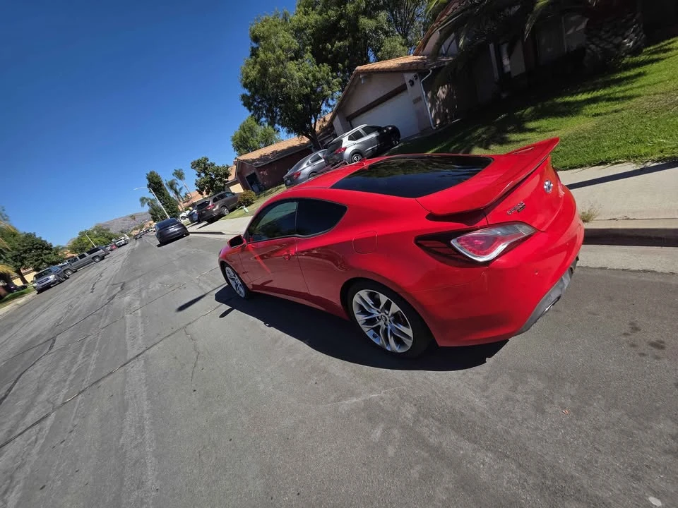 2015 Hyundai Genesis Coupe - Image 8 of 13