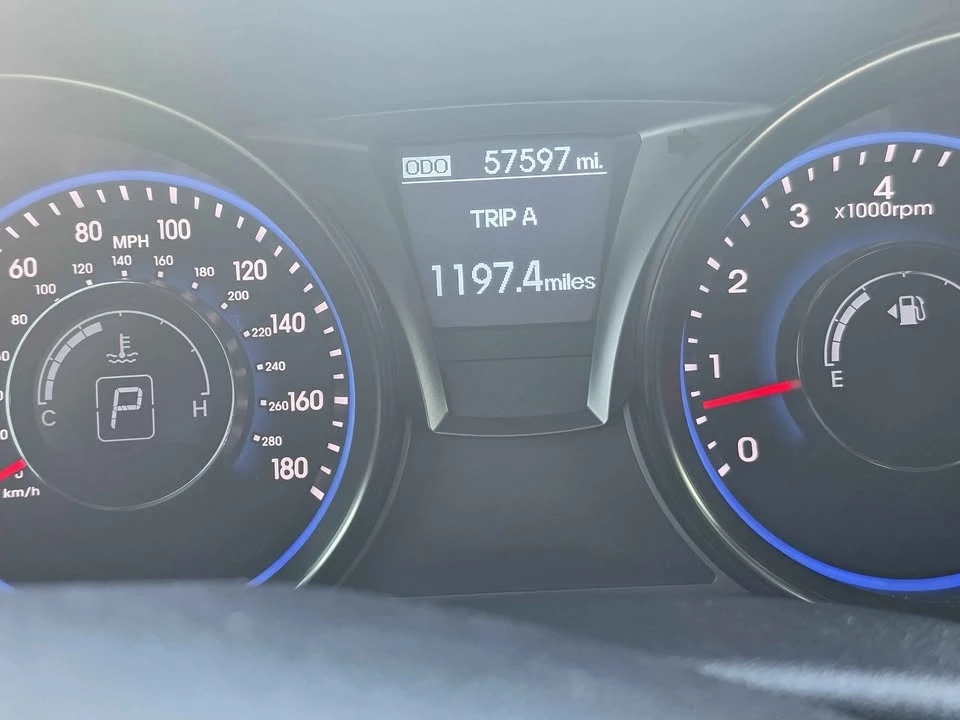 2015 Hyundai Genesis Coupe - Image 11 of 13