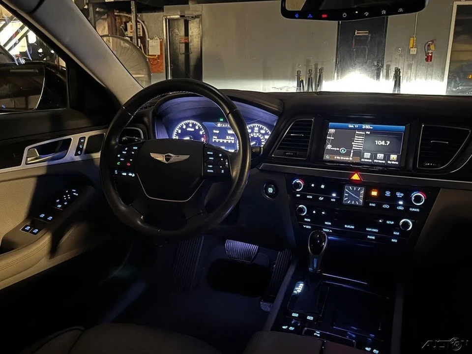 2015 Hyundai Genesis - Image 19 of 21