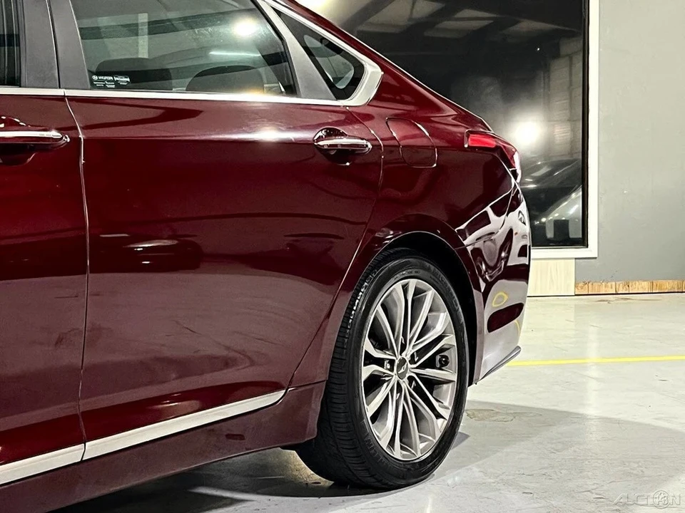 2015 Hyundai Genesis - Image 5 of 21