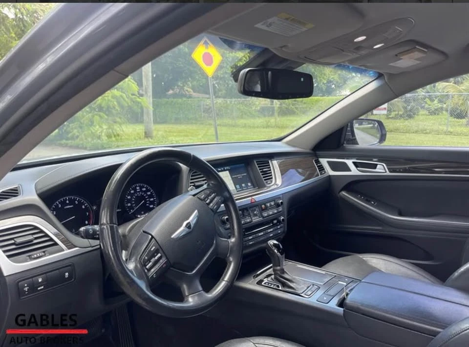 2015 Hyundai Genesis - Image 6 of 10