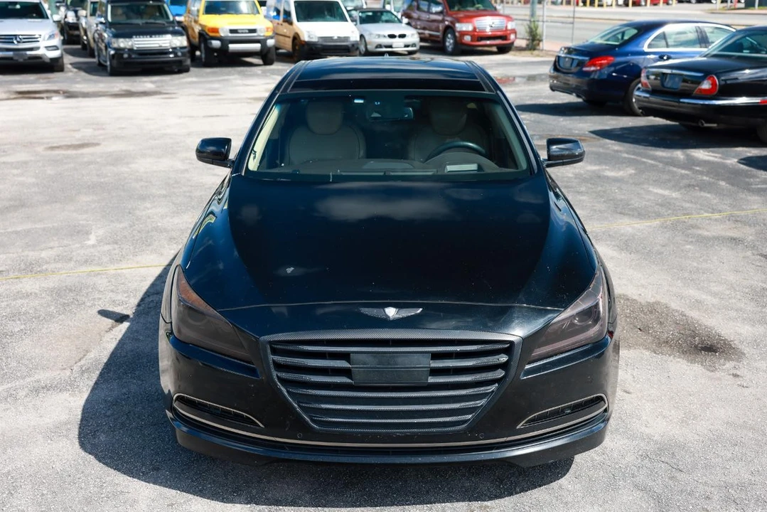 2015 Hyundai Genesis - Image 17 of 21