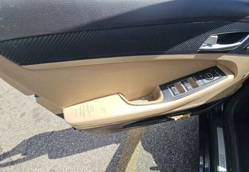 2015 Hyundai Genesis - Image 14 of 18