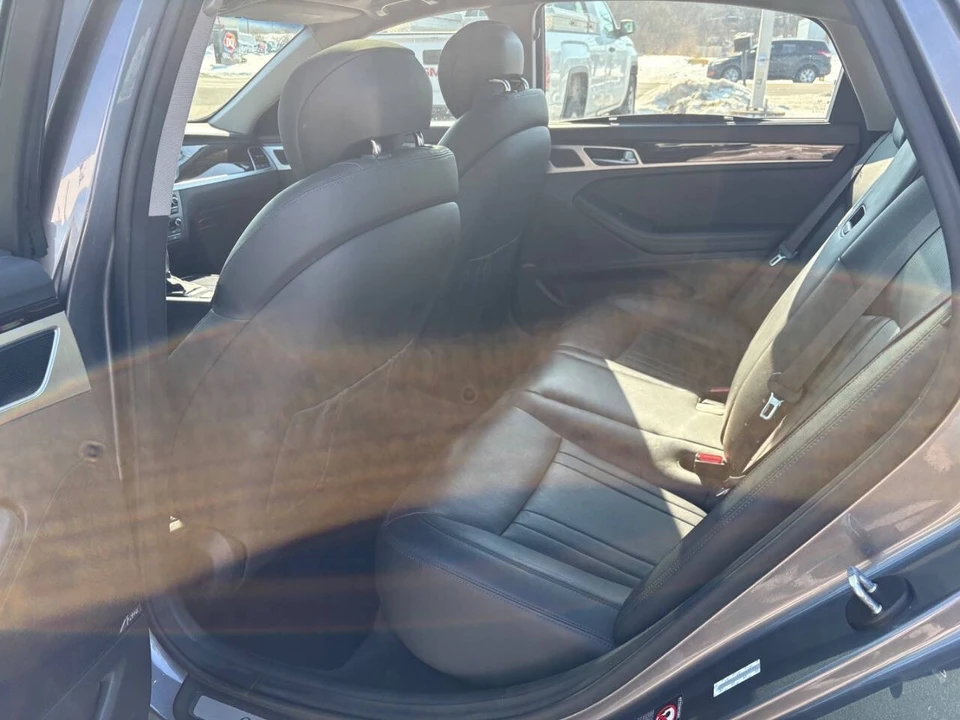 2015 Hyundai Genesis - Image 6 of 9