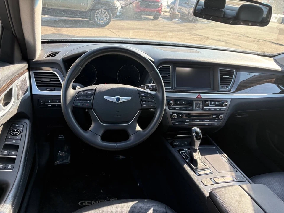 2015 Hyundai Genesis - Image 7 of 9