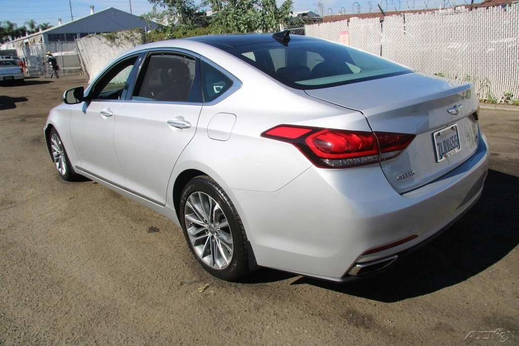 2015 Hyundai Genesis - Image 5 of 21