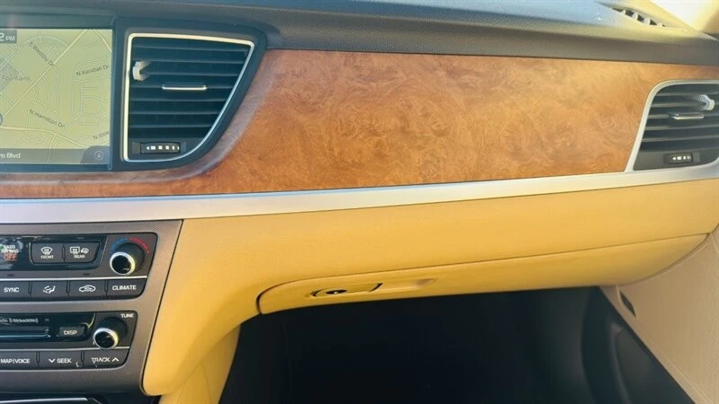 2015 Hyundai Genesis - Image 19 of 21