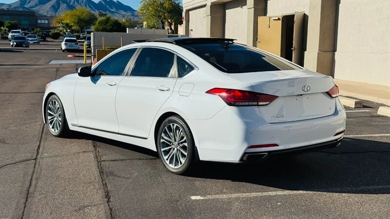 2015 Hyundai Genesis - Image 4 of 21