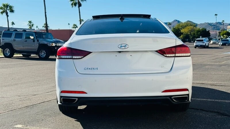 2015 Hyundai Genesis - Image 6 of 21