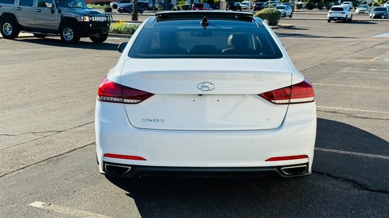 2015 Hyundai Genesis - Image 5 of 21