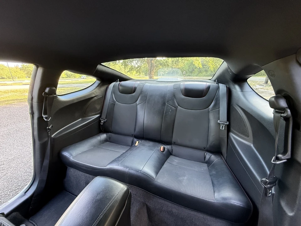 2015 Hyundai Genesis - Image 19 of 19