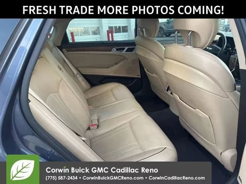2015 Hyundai Genesis - Image 9 of 16