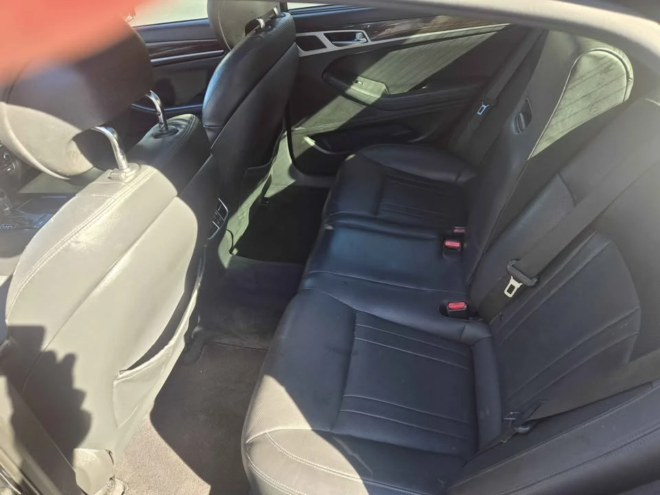 2015 Hyundai Genesis - Image 6 of 8