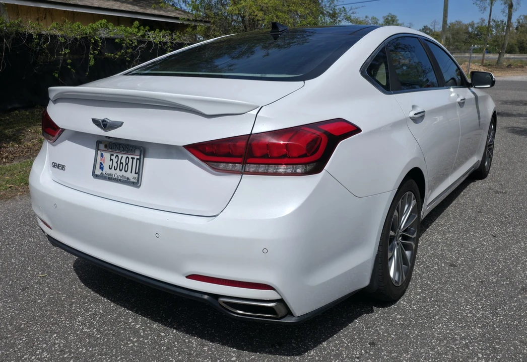 2015 Hyundai Genesis - Image 6 of 20
