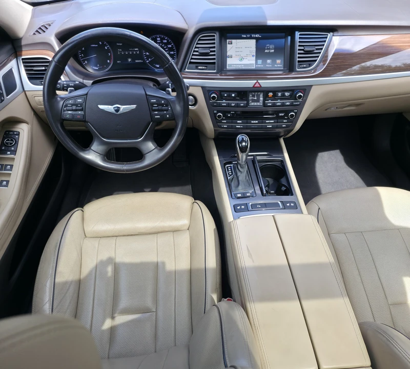 2015 Hyundai Genesis - Image 10 of 20