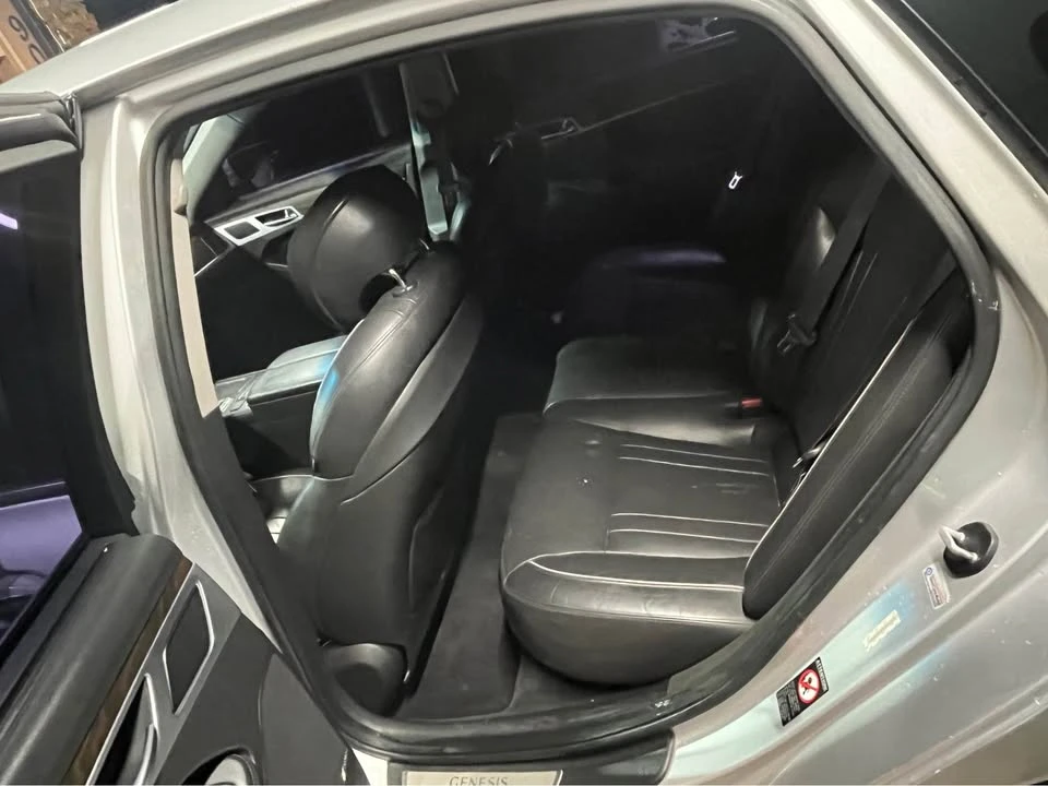 2015 Hyundai Genesis - Image 6 of 7
