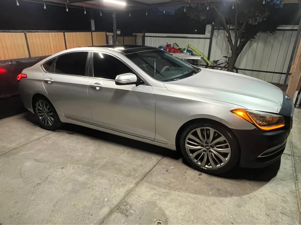 2015 Hyundai Genesis - Image 4 of 7