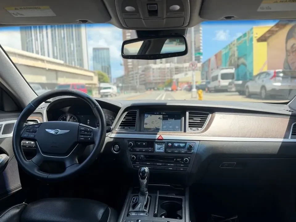 2015 Hyundai Genesis - Image 3 of 18