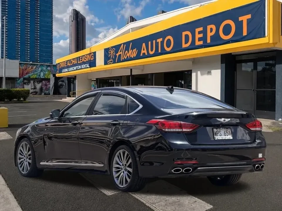 2015 Hyundai Genesis - Image 2 of 18