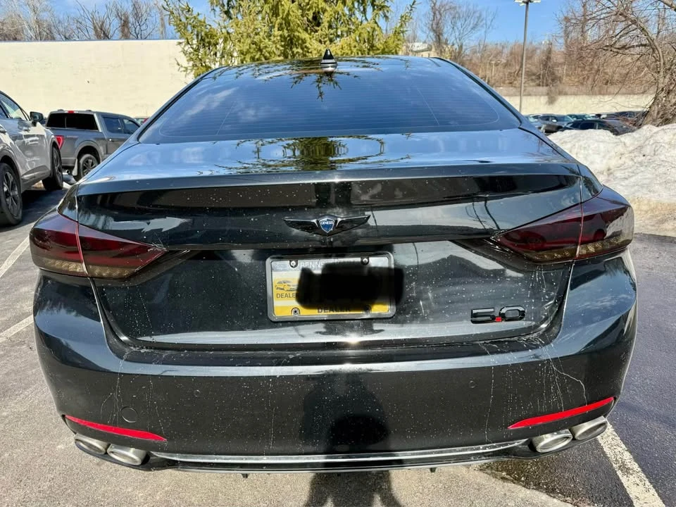 2015 Hyundai Genesis - Image 11 of 21