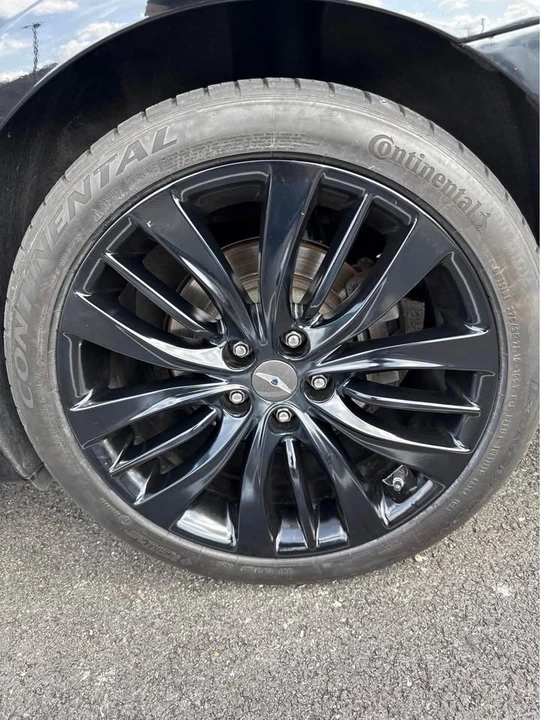 2015 Hyundai Genesis - Image 9 of 21