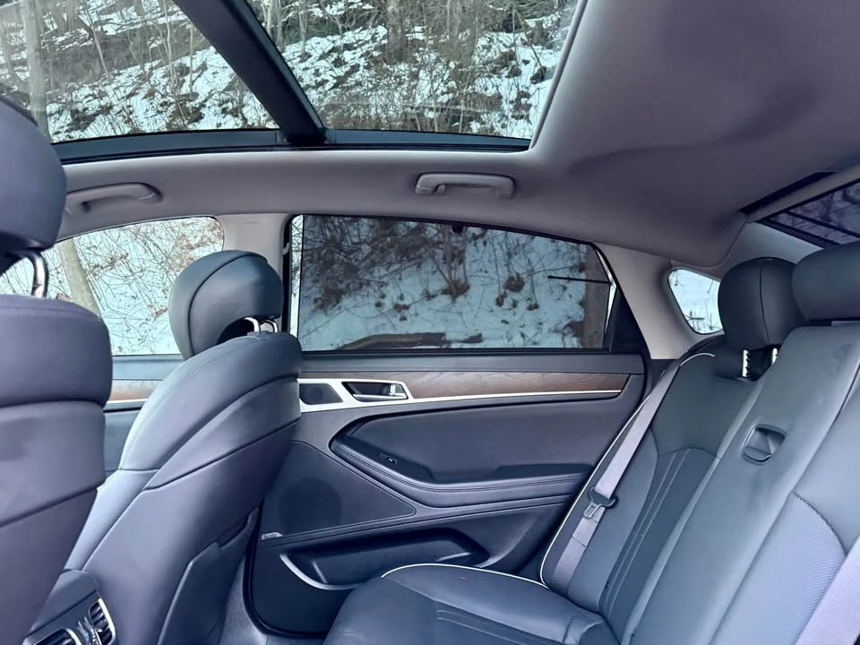 2015 Hyundai Genesis - Image 20 of 21