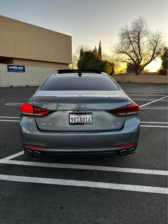 2015 Hyundai Genesis - Image 6 of 19