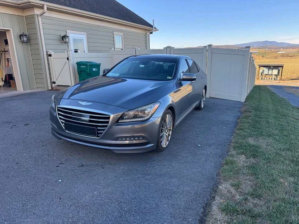 2015 Hyundai Genesis - Image 2 of 7