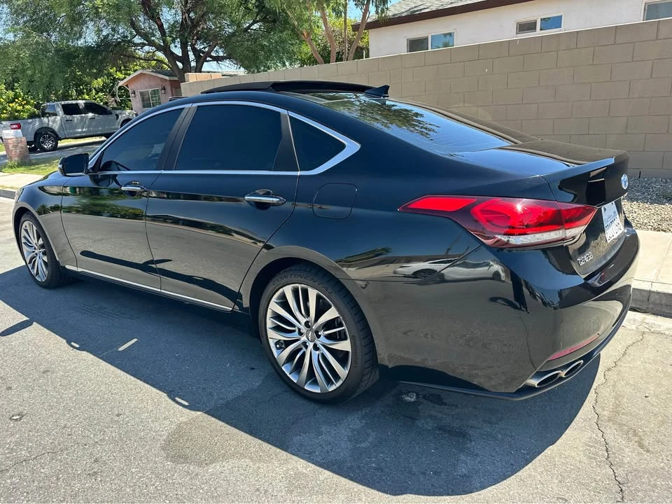2015 Hyundai Genesis - Image 2 of 12