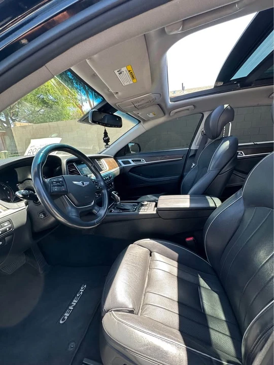 2015 Hyundai Genesis - Image 8 of 12