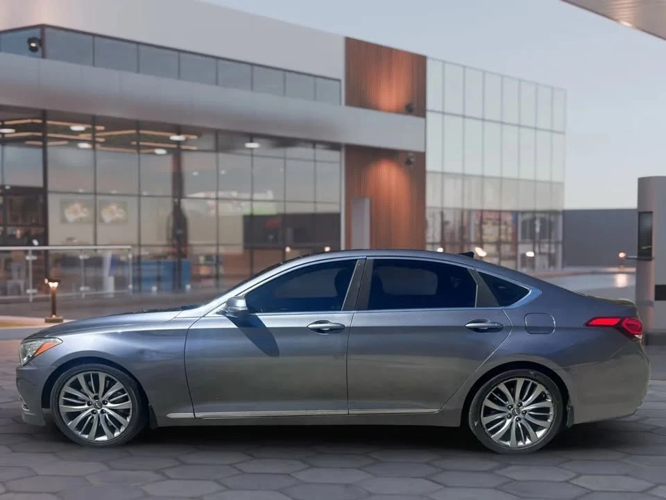 2015 Hyundai Genesis - Image 8 of 20
