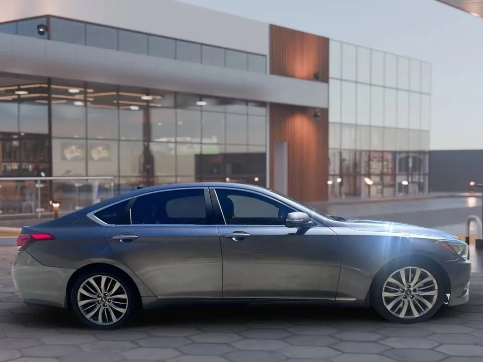 2015 Hyundai Genesis - Image 4 of 20