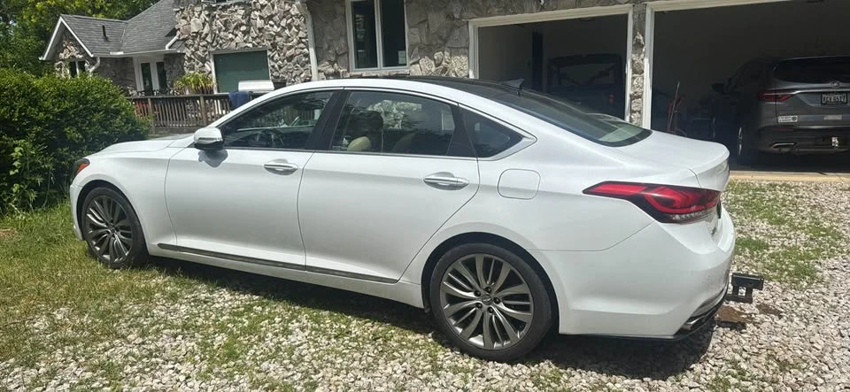 2015 Hyundai Genesis - Image 4 of 7