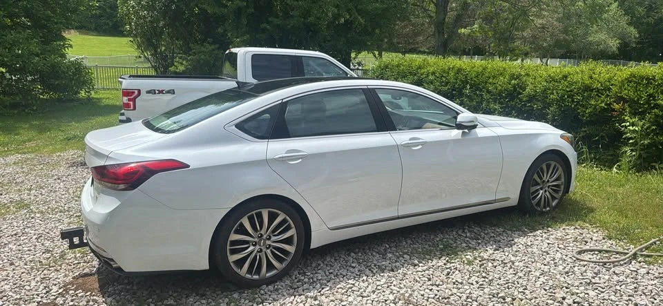 2015 Hyundai Genesis - Image 2 of 7