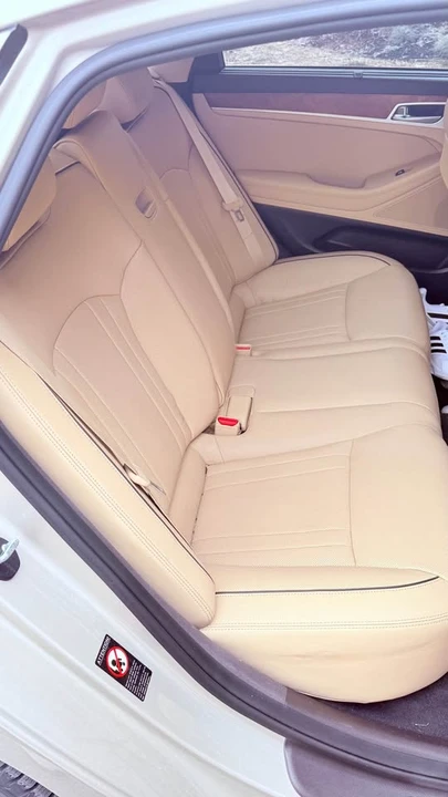 2015 Hyundai Genesis - Image 7 of 9