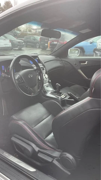 2015 Hyundai Genesis Coupe - Image 4 of 6