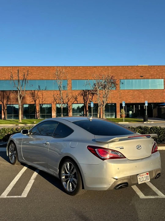 2015 Hyundai Genesis Coupe - Image 5 of 19