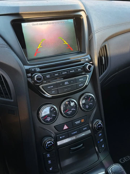 2015 Hyundai Genesis Coupe - Image 10 of 19
