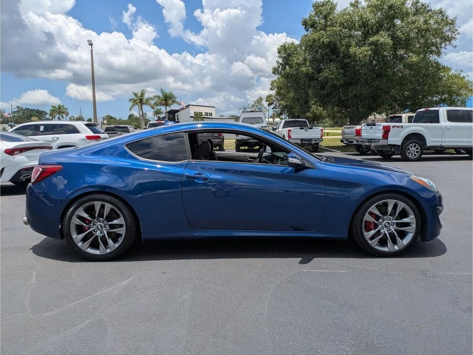 2015 Hyundai Genesis Coupe - Image 2 of 20